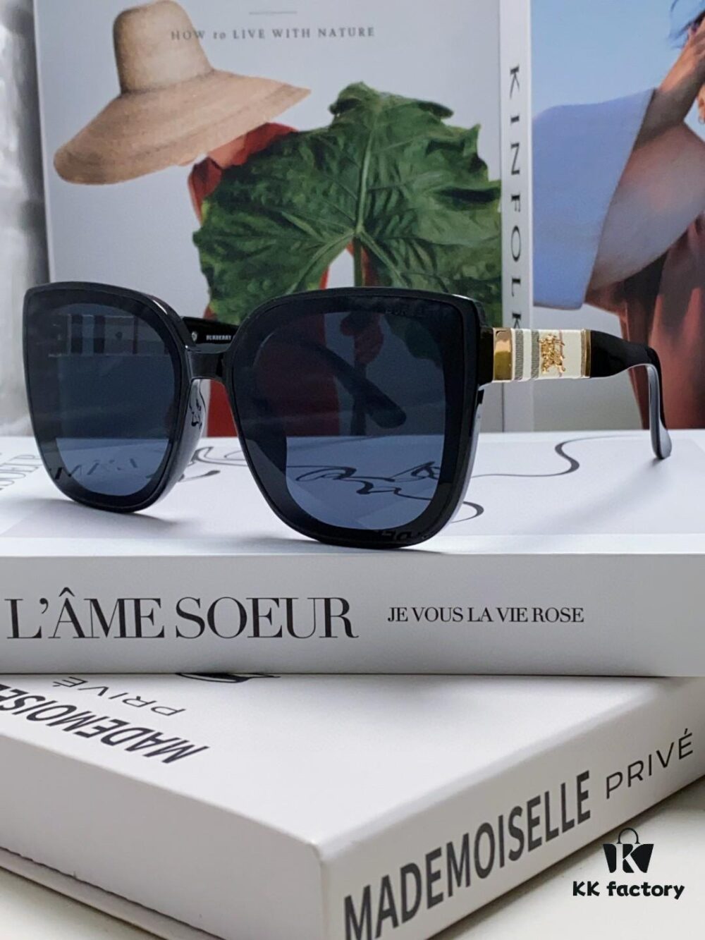 Burberry 2024 New Korean-Style Oversized Wide-Leg Stylish Fast-Fashion Sunglasses Unisex Celebrity-Inspired Slimming Sun Glasses with Horse Logo and Classic Plaid Pattern