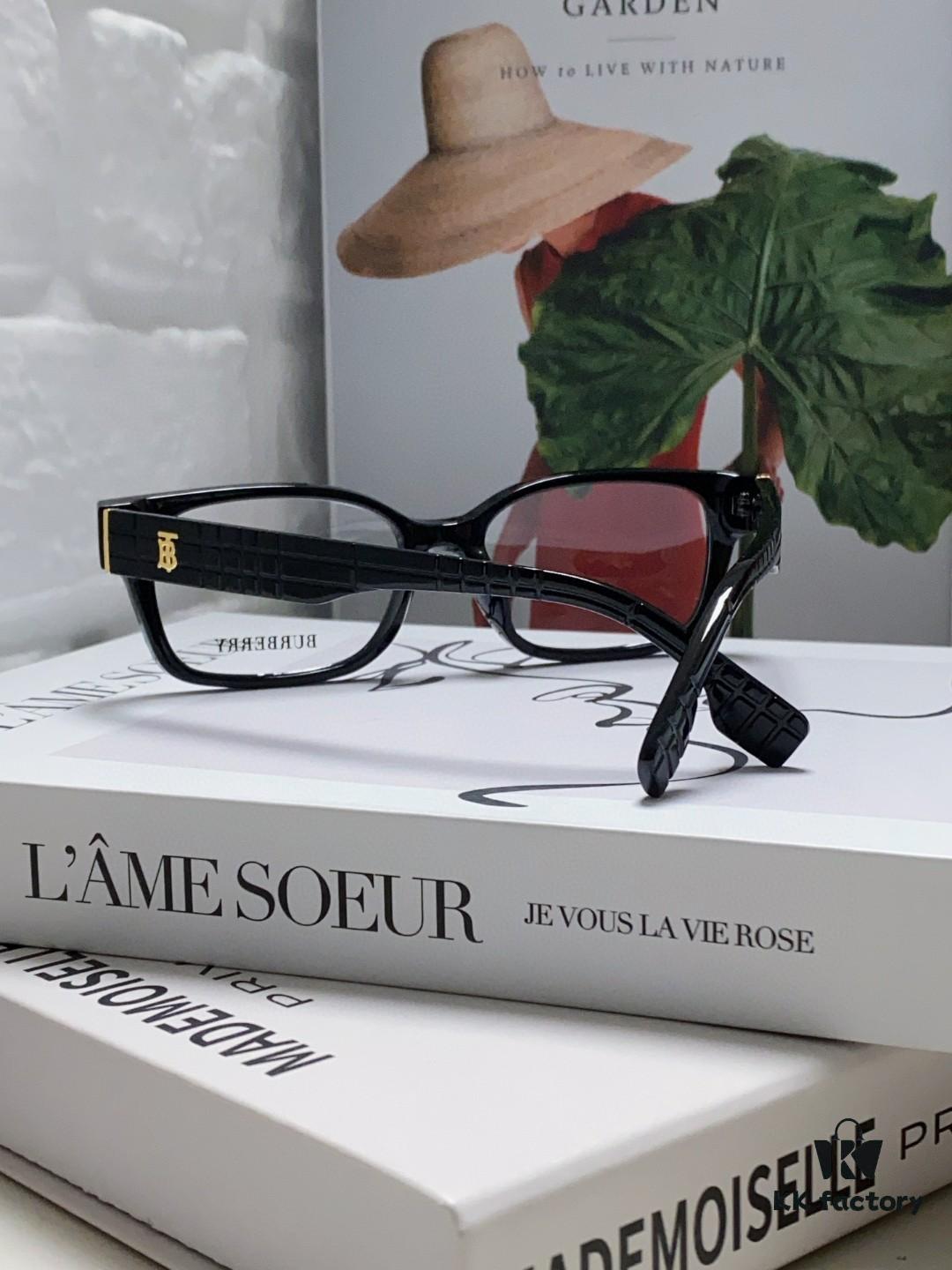 6931ad46ccd8ab3d7afa18a1 Burberry 2024 New Arrival B Brand Stylish Eyeglass Frame for Women, Large Frame Prescription-Compatible Glasses, Blue Light Blocking, Non-Powered Lens, Slimming Effect Optical Glasses, Sunglasses
