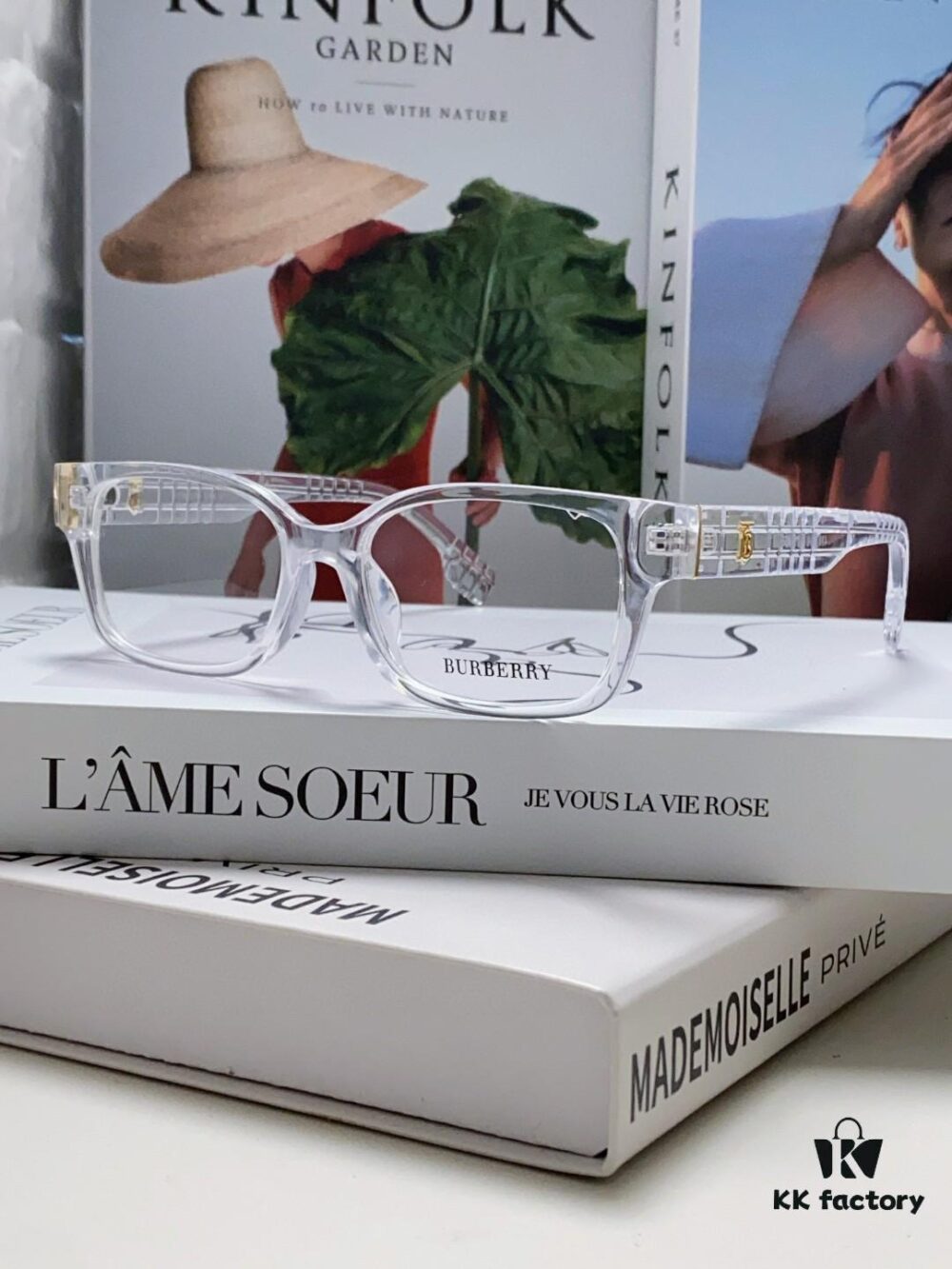 Burberry 2024 New Arrival High-Aesthetic Eyeglass Frame for Women, Large Frame Prescription-Compatible, Slimming Blue Light Blocking Optical Glasses, Non-Powered Sunglasses