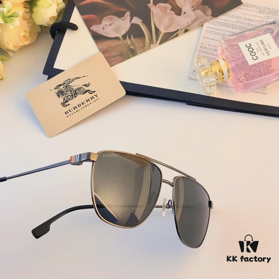 6931ad54ccd8ab3d7afa1968 Burberry Fashion Classic Double Bridge Pilot Sunglasses for Men, Fishing Driving UV Protection Metal Sunglasses