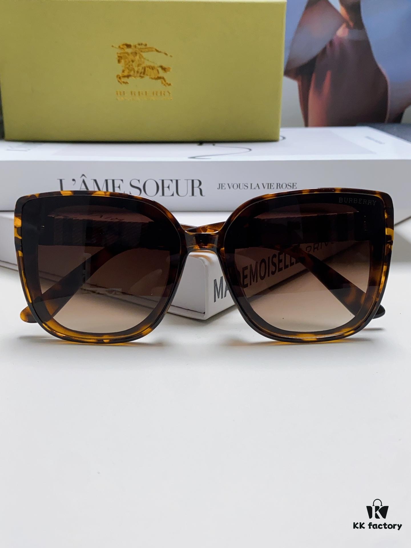 6931ad55ccd8ab3d7afa1979 Burberry 2024 New Korean-Style Oversized Wide-Leg Fashionable Fast-Moving Sunglasses Unisex Celebrity-Inspired Slimming Sun Glasses with Horse Logo and Classic Check Pattern