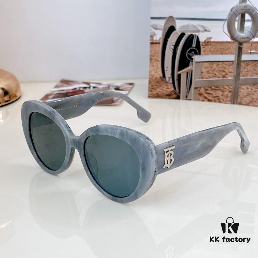 BURBERRY BE4298 Sunglasses