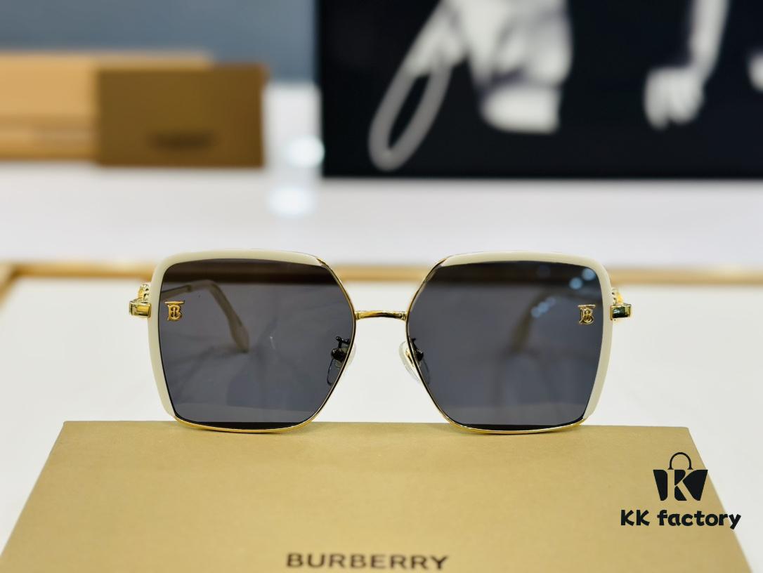 6931ad6cccd8ab3d7afa1ac4 Trendy Burberry BE3128 Model – A Must-Have Accessory! Authentic TB Logo Design, Effortlessly Stylish. Size: 57□15-145