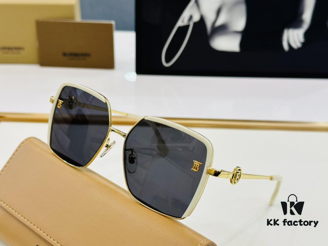 6931ad6cccd8ab3d7afa1acd Trendy Burberry BE3128 Model – A Must-Have Accessory! TB Logo Design Makes It Instantly Stylish. Perfect for Any Outfit. Size: 57□15-145