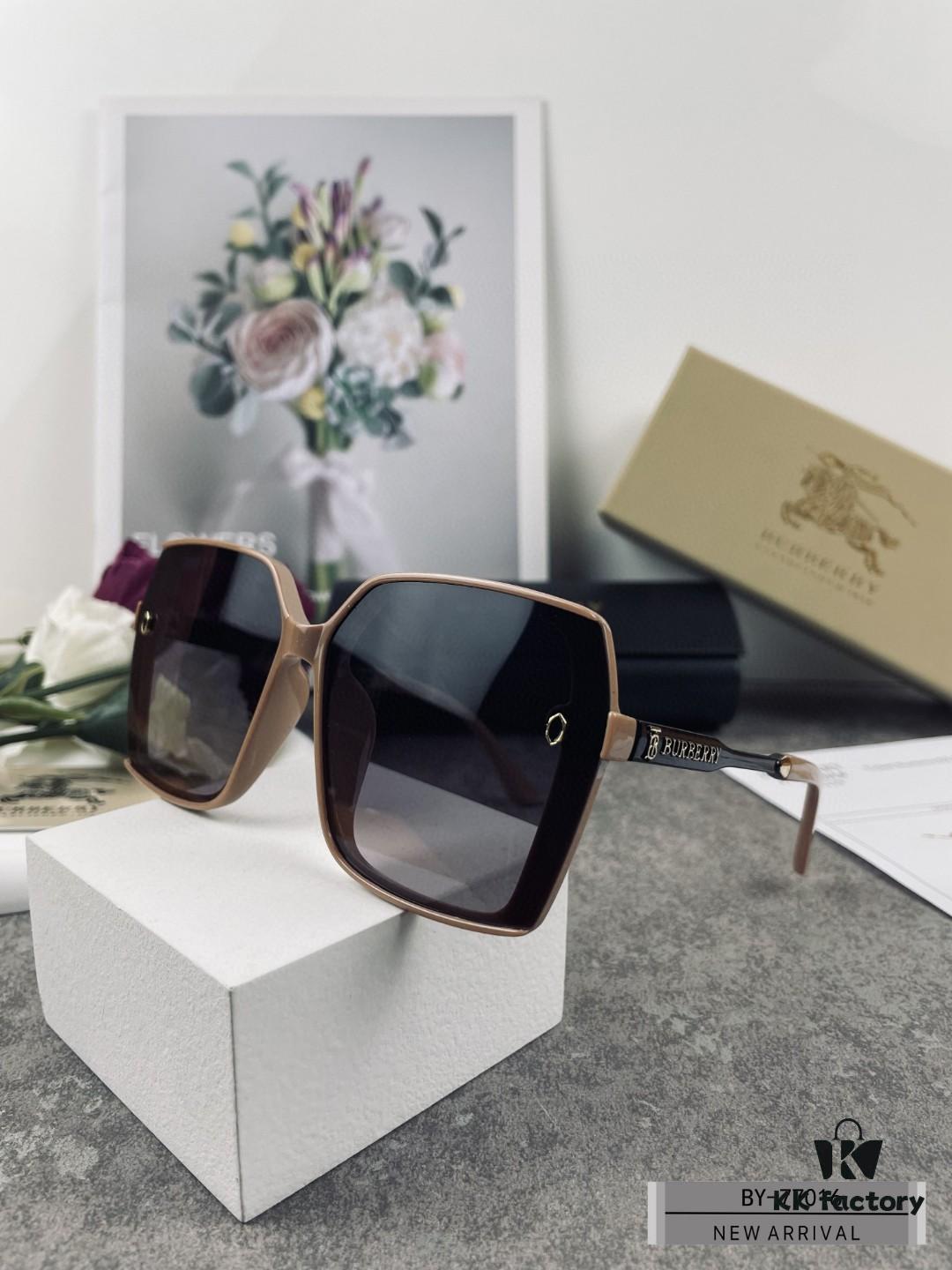 Burberry - Polaroid Resin Polarized Sunglasses with TR Frame Lightweight and Comfortable Fit, Size: 61-15-150
