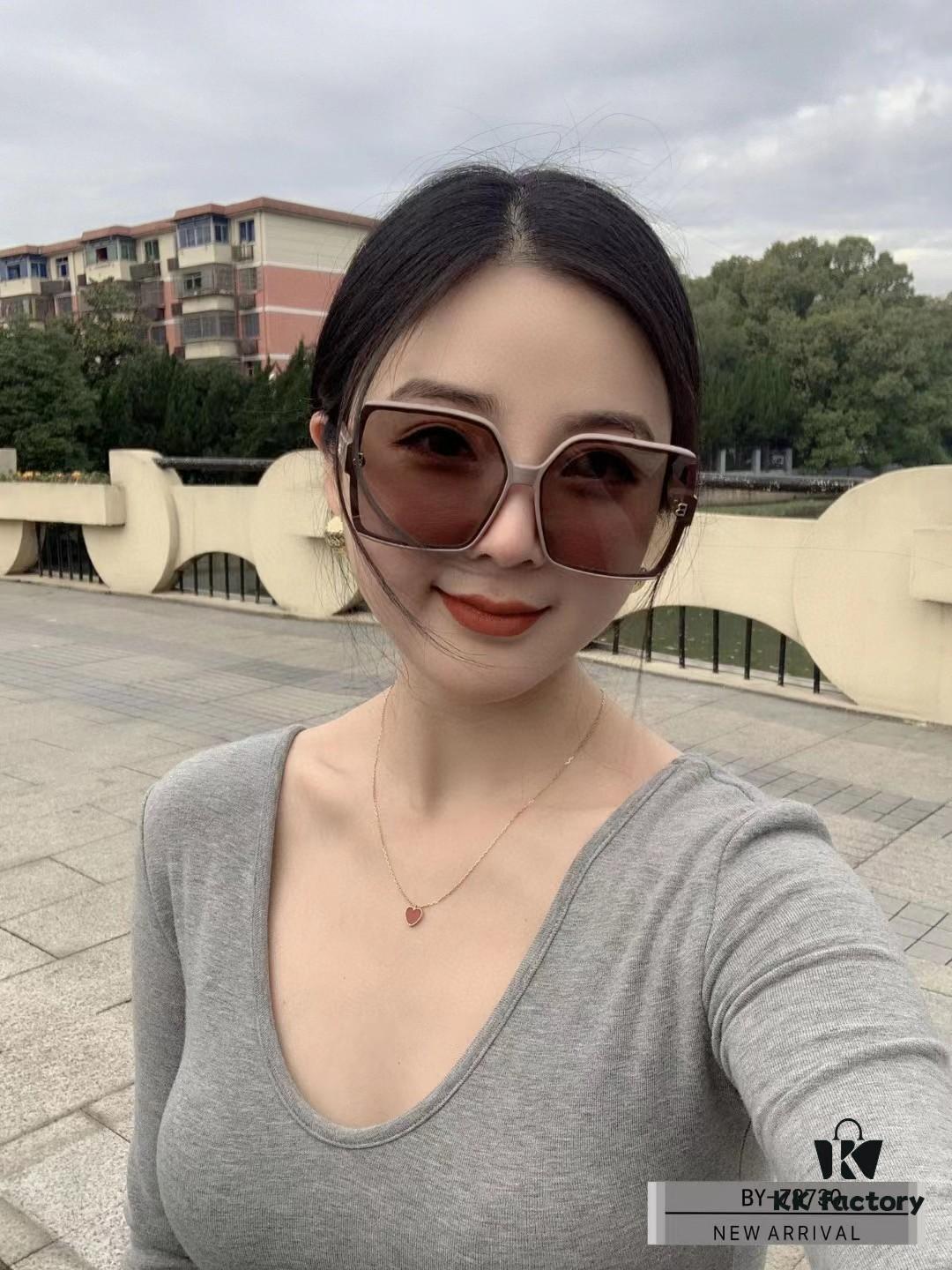 6931ad74ccd8ab3d7afa1b41 Burberry - Polaroid Resin Polarized Sunglasses with TR Frame, Lightweight and Comfortable, Size 61-15-150, 2023 New Arrival Celebrity Style