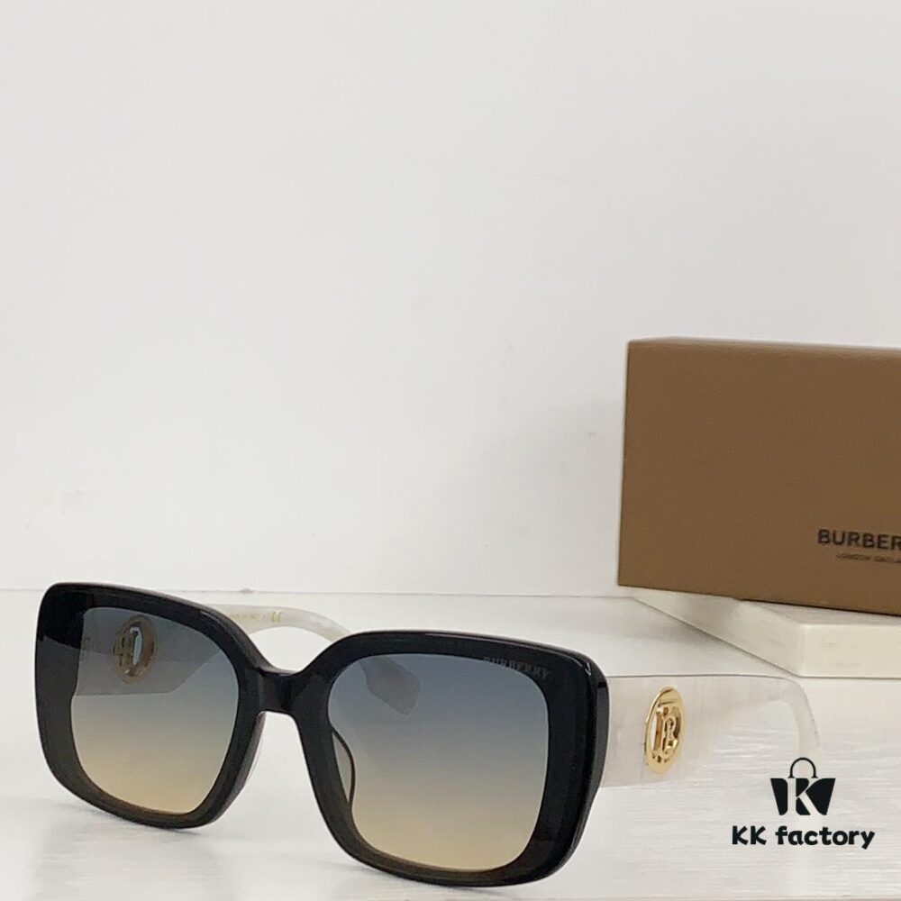 6931ad77ccd8ab3d7afa1b6d 140 BURBERRY B6001 Sunglasses