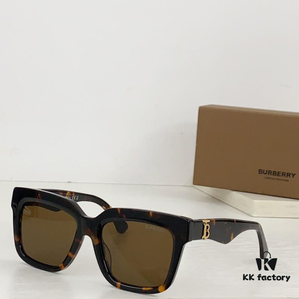 6931ad78ccd8ab3d7afa1b7f 140 BURBERRY MOD: BE4419 Size: 54-18-145 Sunglasses