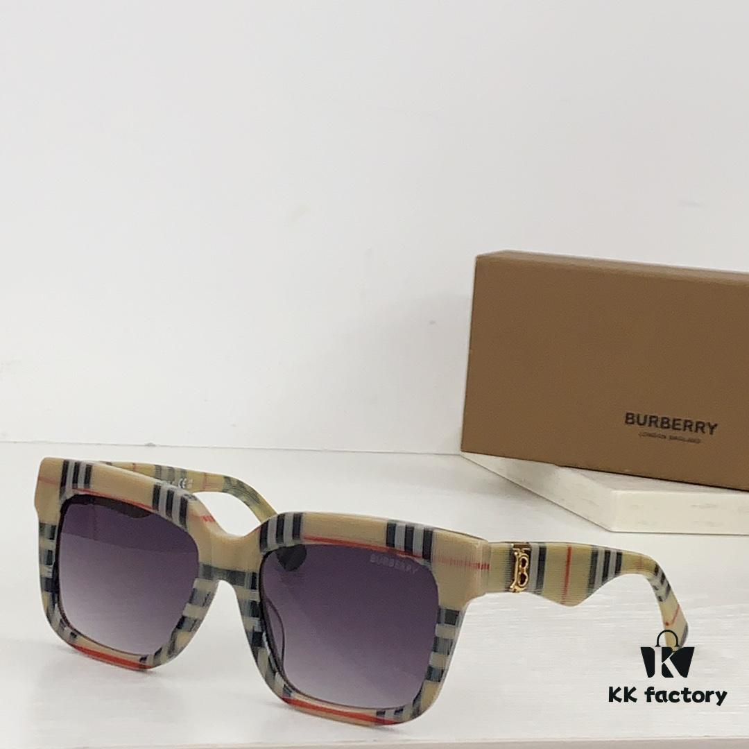 140 BURBERRY MOD: BE4419 Size: 54-18-145 Sunglasses