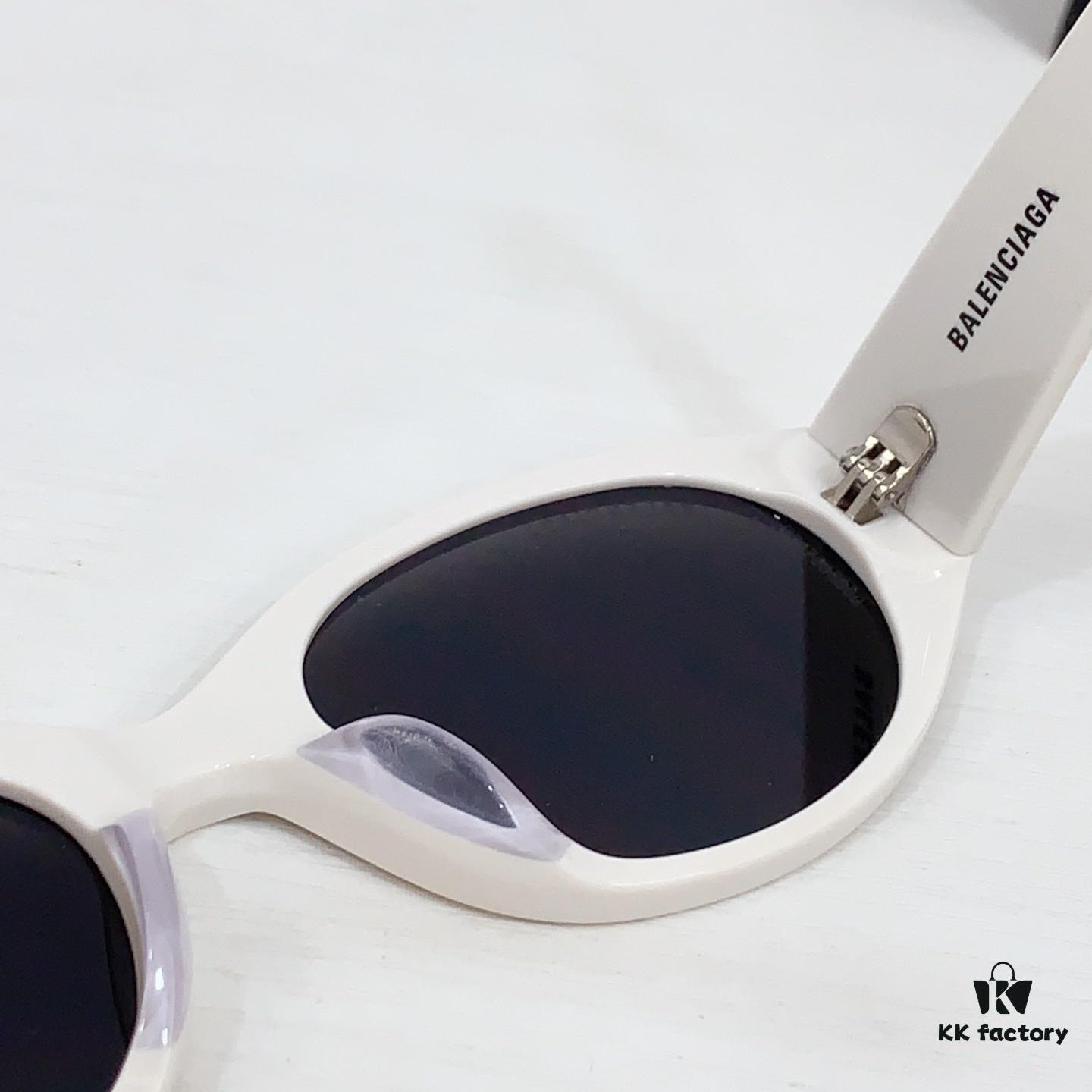 135 BALENCIAGA MOD: BB0369 SIZE: 55□20-145 Sunglasses