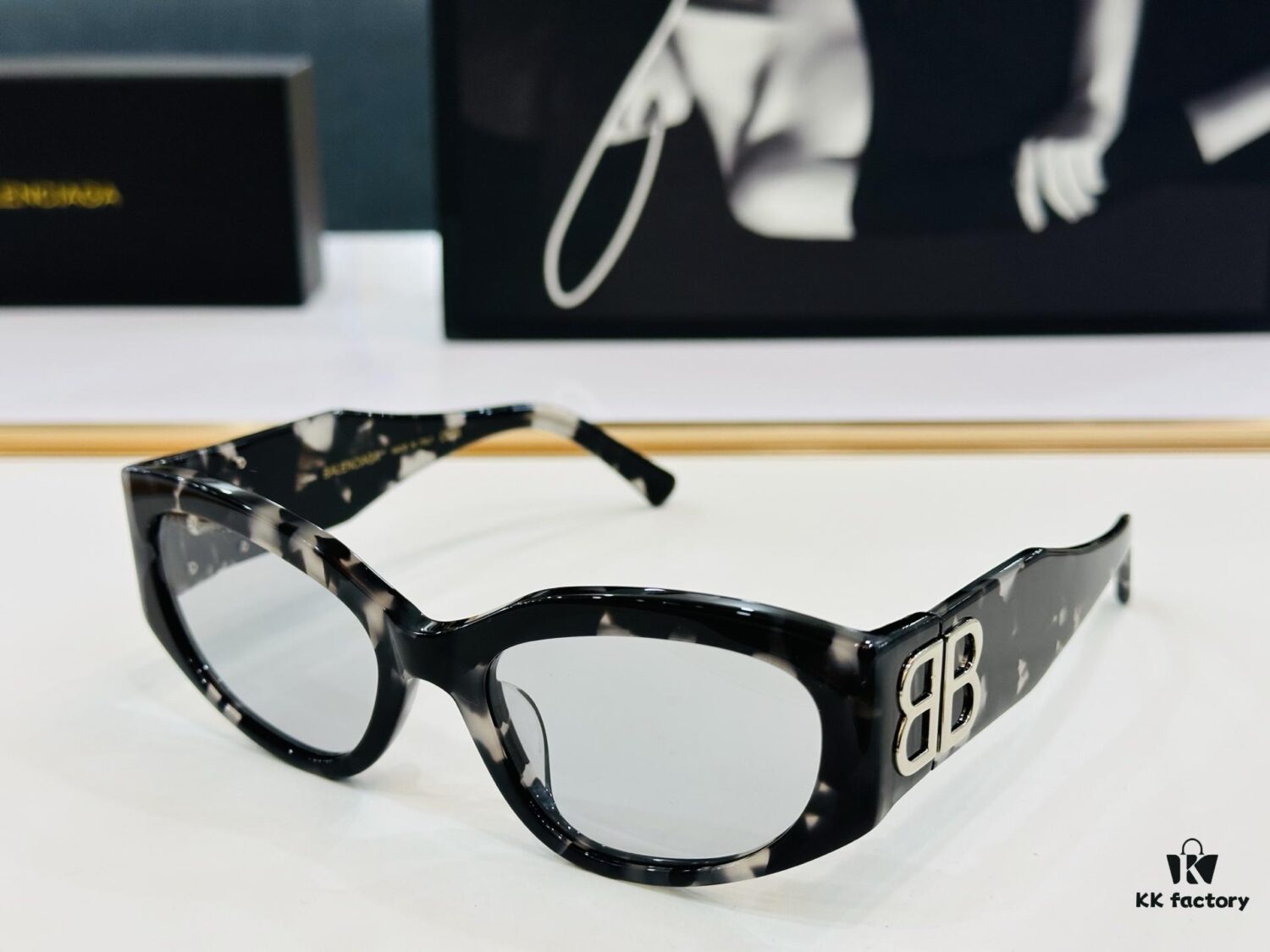 6931ad7dccd8ab3d7afa1bd2 BALENCIAGA BB0324S Size 50□20-135 Super Versatile Style, Universally Stylish, High-Quality Sunglasses