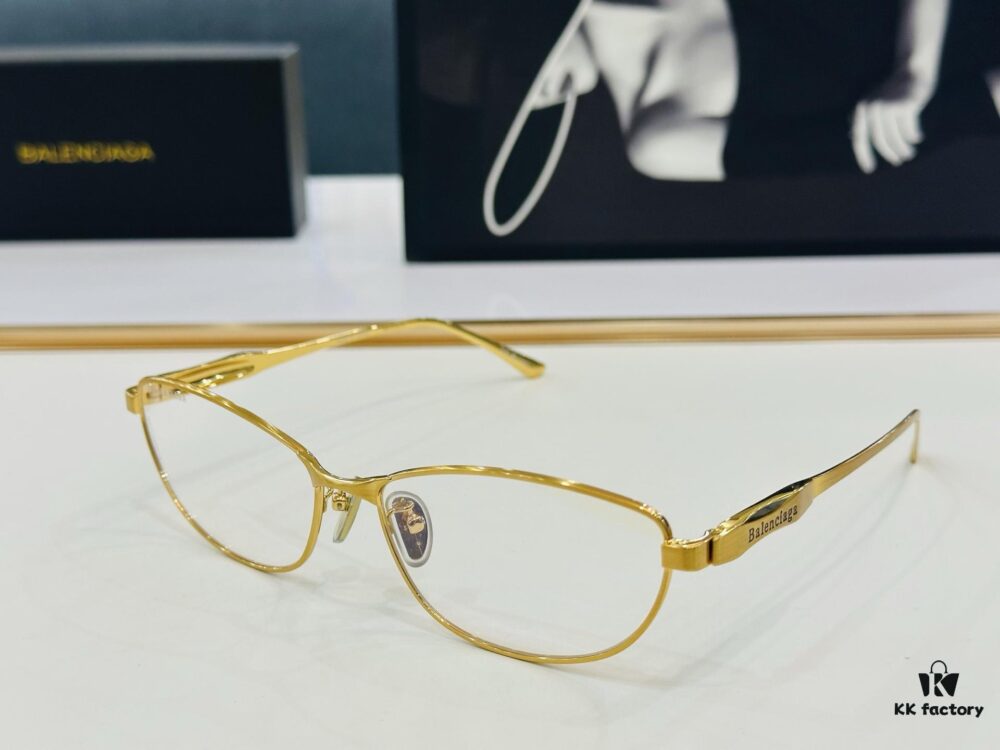 6931ad7eccd8ab3d7afa1be2 BALENCIAGA Balenciaga Latest Unique Design That Captivates at First Sight BB0357SA Size: 62□15-145