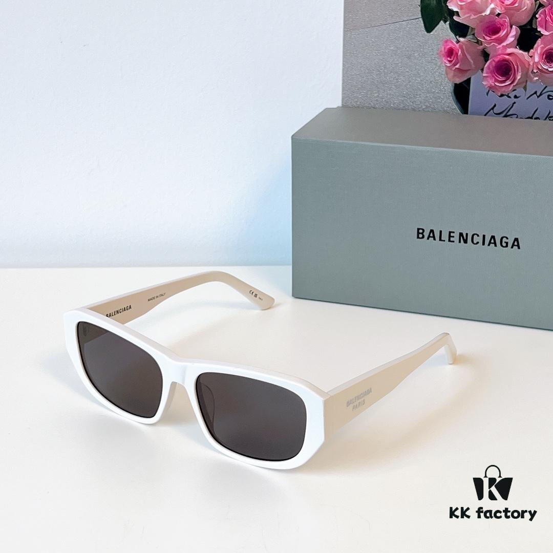 6931ad7fccd8ab3d7afa1bec BALENCIAGA Sunglasses Model BB0365S Size 57 17-145