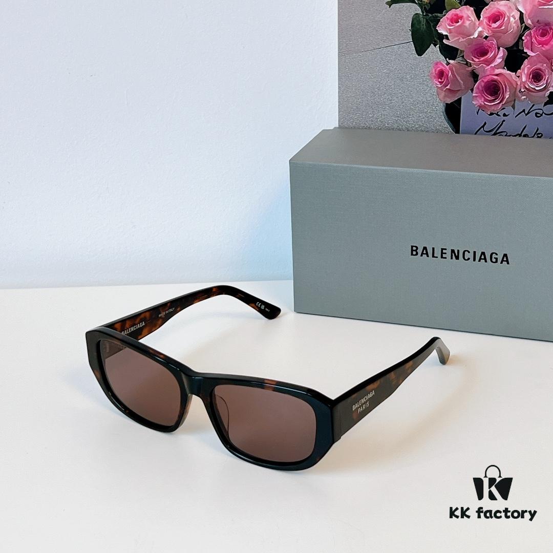 6931ad7fccd8ab3d7afa1bee BALENCIAGA Sunglasses Model BB0365S Size 57 17-145