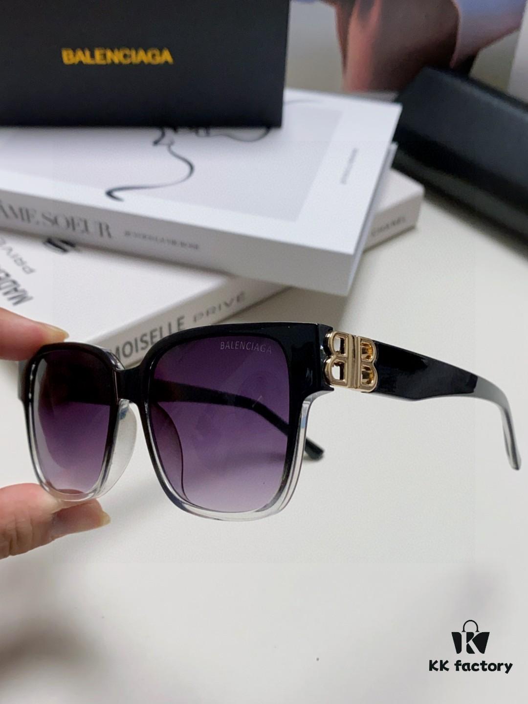 6931ad84ccd8ab3d7afa1c43 Balenciaga BALENCIAGA Square Retro Sunglasses Trendy Vintage-Style Shades with Gold BB Logo and Folding Hinge