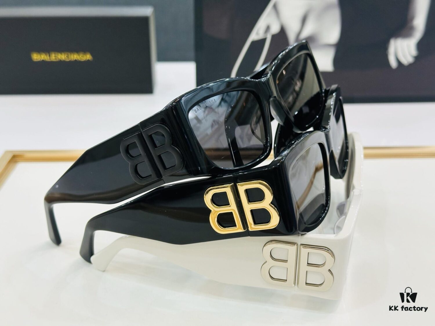 6931ad85ccd8ab3d7afa1c4d BALENCIAGA Balenciaga BB0360S Size 56 Temple 19-130 Stylish and Versatile Sunglasses