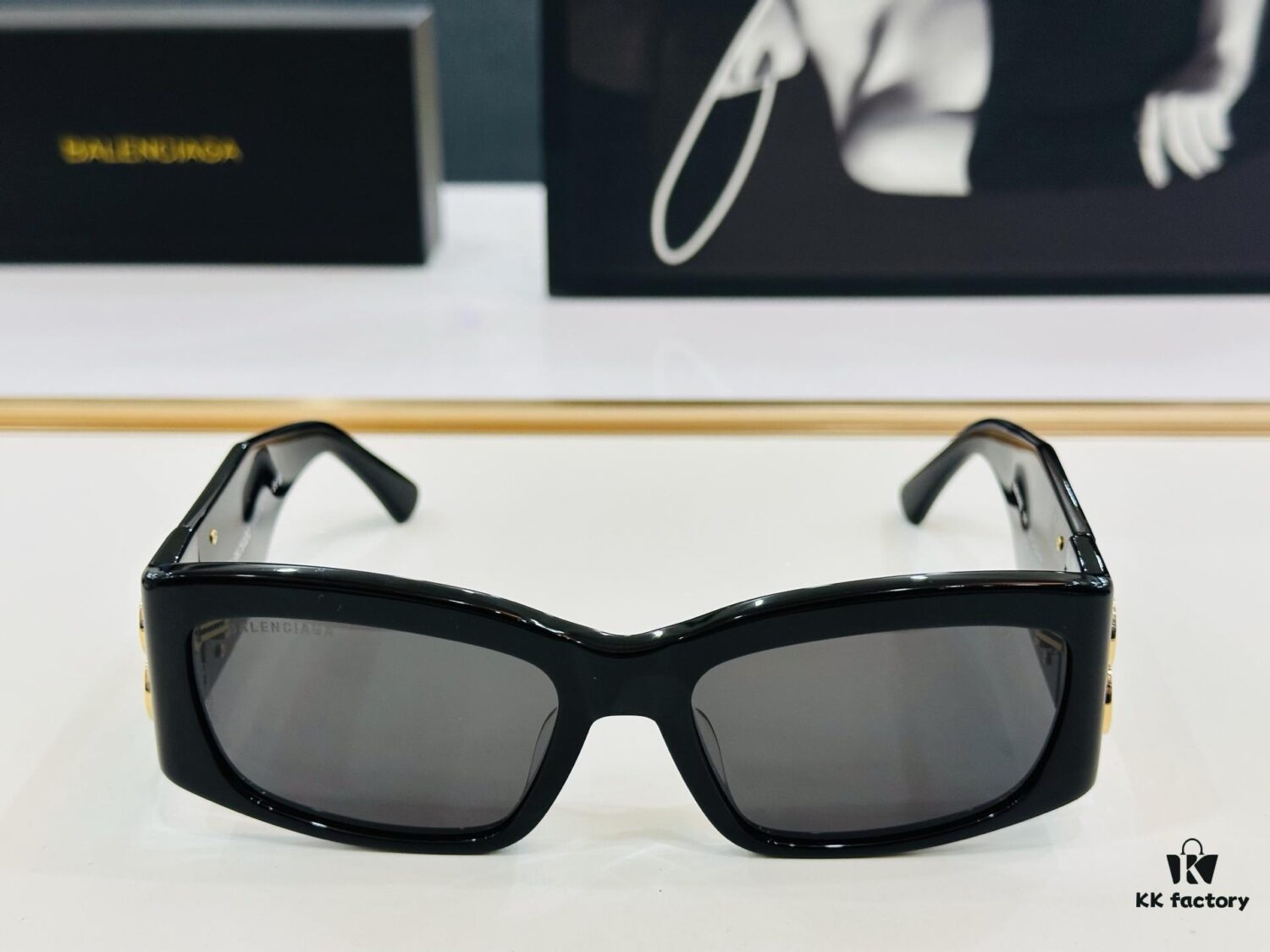 6931ad85ccd8ab3d7afa1c4f BALENCIAGA Balenciaga BB0360S Size 56 Temple 19-130 Stylish and Versatile Sunglasses
