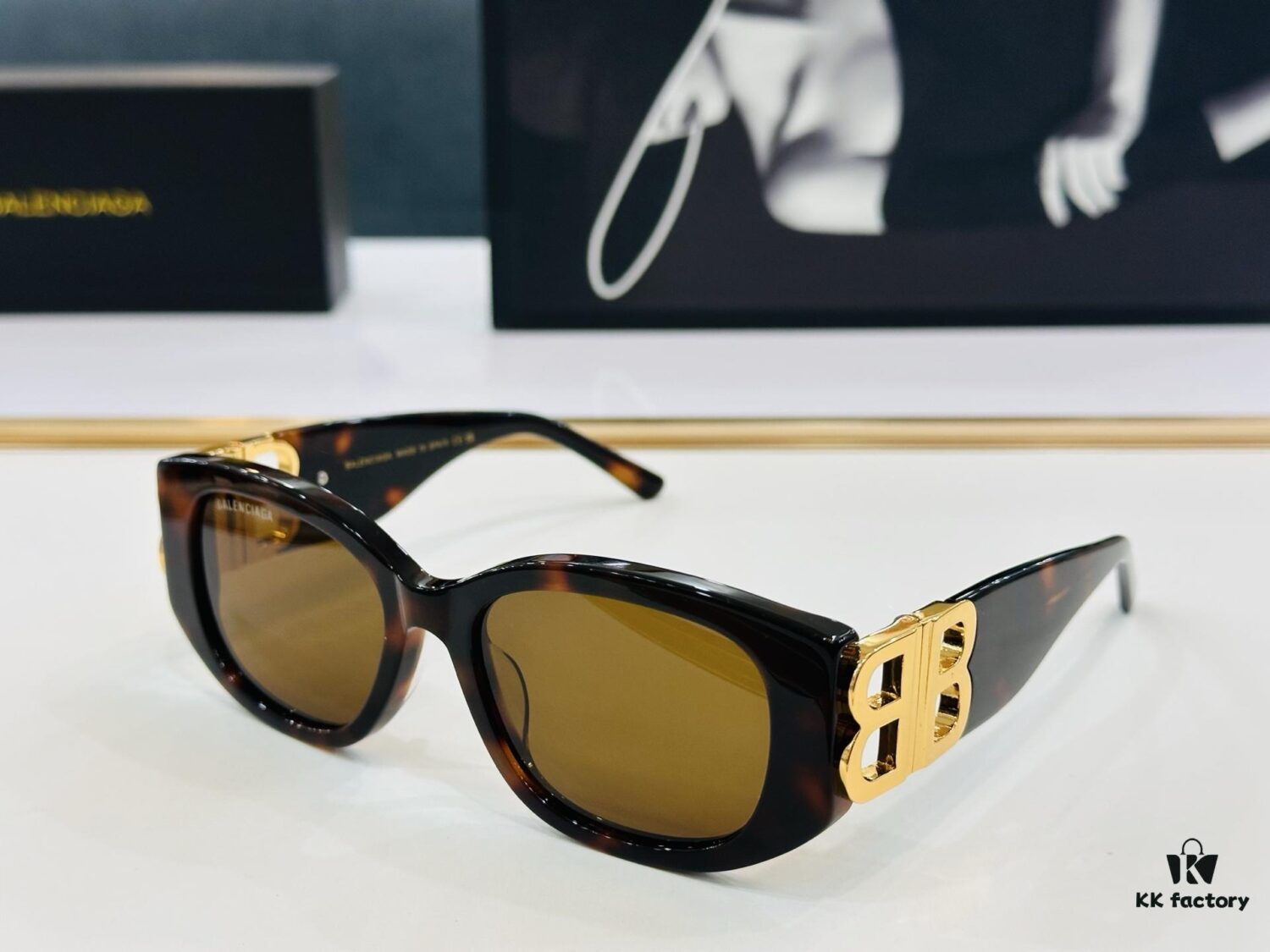 6931ad87ccd8ab3d7afa1c67 BALENCIAGA Balenciaga BB04003 Size: 54□18-130 Unique and Exceptional Design Instantly Appealing Versatile Stylish Look D Universal Fashion High-Quality Sunglasses
