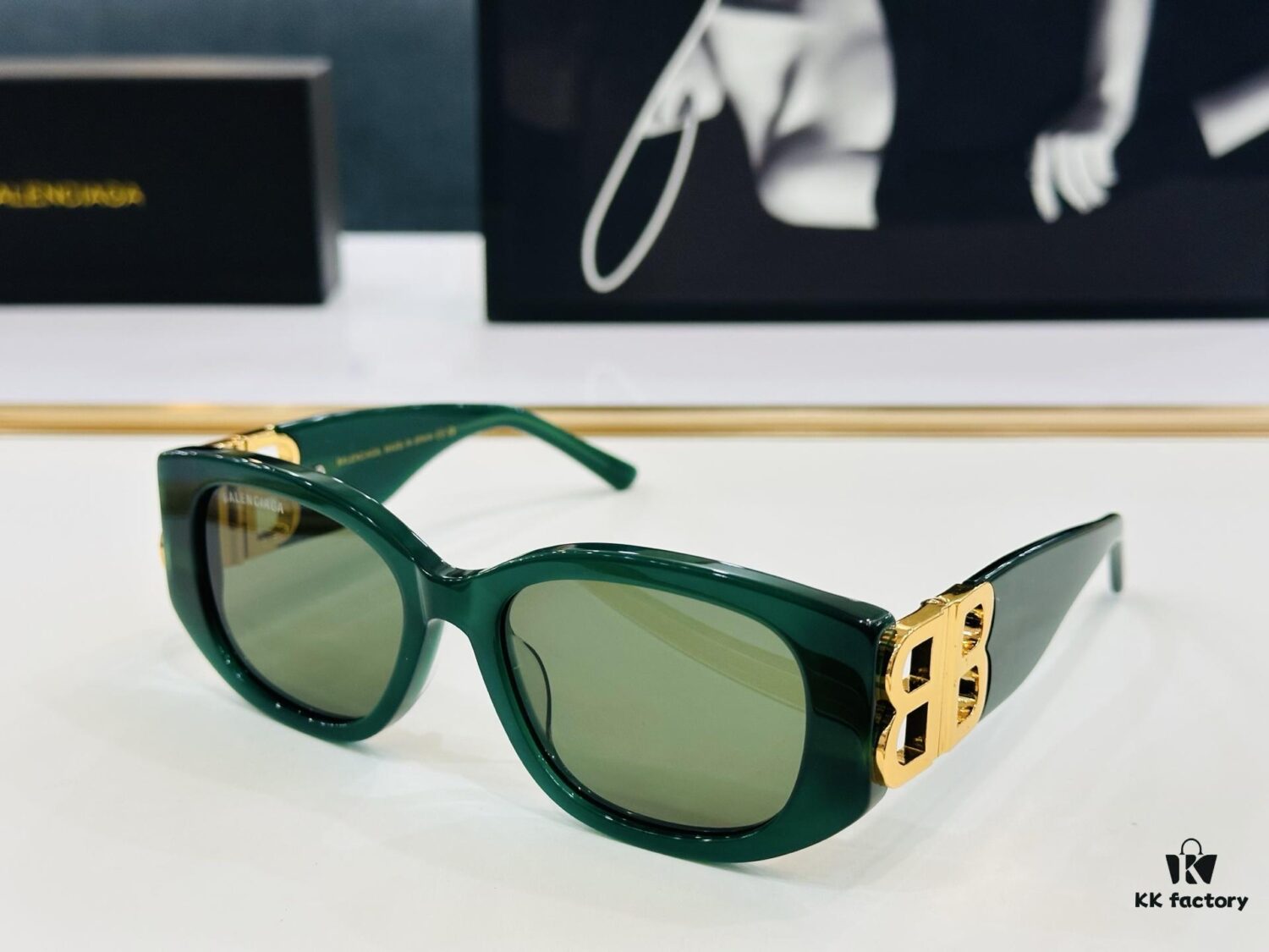 6931ad87ccd8ab3d7afa1c68 BALENCIAGA Balenciaga BB04003 Size: 54□18-130 Unique and Exceptional Design Instantly Appealing Versatile Stylish Look D Universal Fashion High-Quality Sunglasses