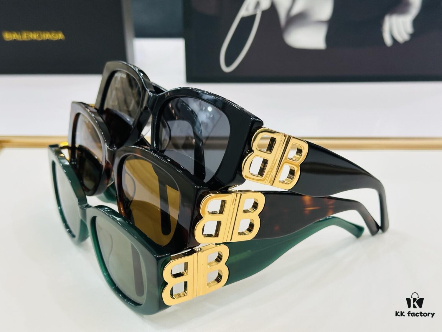 6931ad87ccd8ab3d7afa1c69 BALENCIAGA Balenciaga BB04003 Size: 54□18-130 Unique and Exceptional Design Instantly Appealing Versatile Stylish Look D Universal Fashion High-Quality Sunglasses