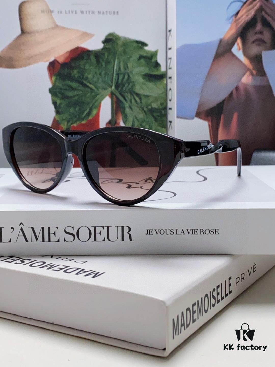 6931ad97ccd8ab3d7afa1d37 BALENCIAGA Balenciaga Latest Unique Frame Design Instantly Love at First Sight Minimalist Small Frame High-Quality Eyewear Sunglasses