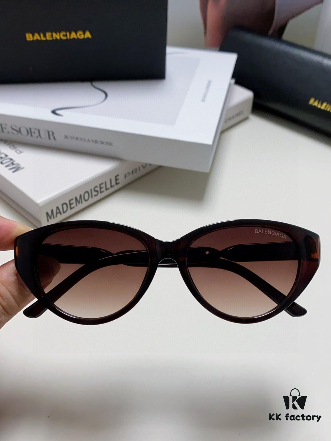 6931ad97ccd8ab3d7afa1d3a BALENCIAGA Balenciaga Latest Unique Frame Design Instantly Love at First Sight Minimalist Small Frame High-Quality Eyewear Sunglasses