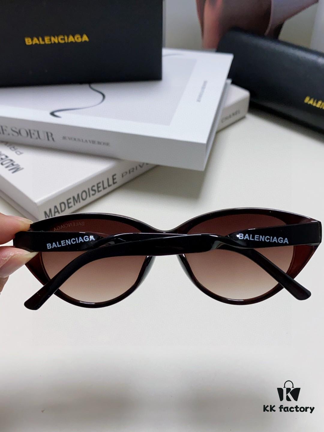 6931ad97ccd8ab3d7afa1d3b BALENCIAGA Balenciaga Latest Unique Frame Design Instantly Love at First Sight Minimalist Small Frame High-Quality Eyewear Sunglasses