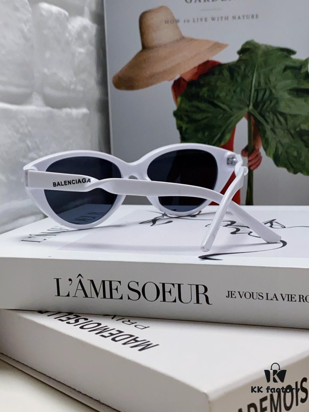 6931ad98ccd8ab3d7afa1d43 BALENCIAGA Balenciaga Latest Unique Frame Design Instantly Love at First Sight Minimalist Small Frame High-Quality Eyewear Sunglasses