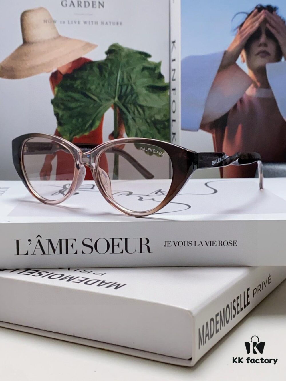 6931ad9accd8ab3d7afa1d5f BALENCIAGA Balenciaga Latest Unique Frame Design Instantly Eye-Catching Minimalist Small Frame High-Quality Eyewear Sunglasses