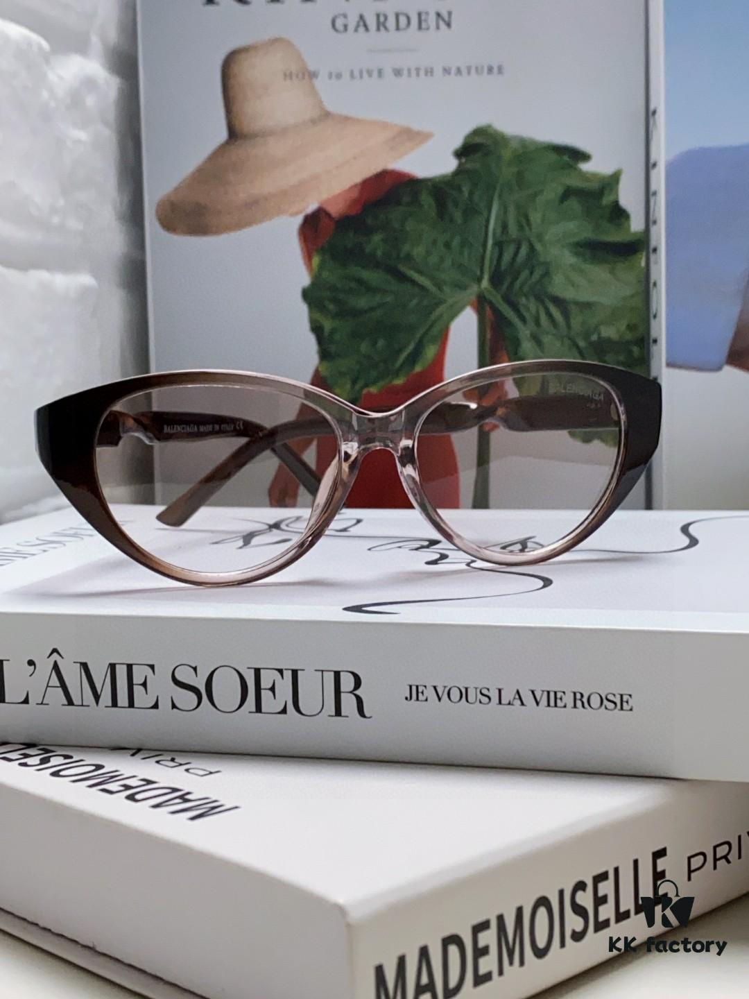 6931ad9accd8ab3d7afa1d60 BALENCIAGA Balenciaga Latest Unique Frame Design Instantly Eye-Catching Minimalist Small Frame High-Quality Eyewear Sunglasses