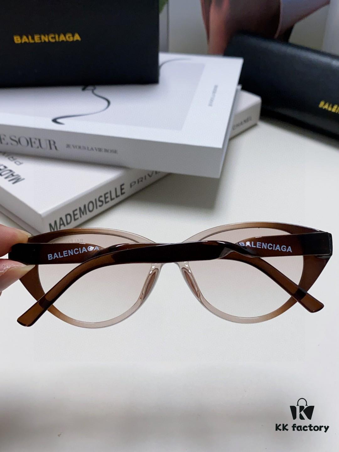 6931ad9accd8ab3d7afa1d63 BALENCIAGA Balenciaga Latest Unique Frame Design Instantly Eye-Catching Minimalist Small Frame High-Quality Eyewear Sunglasses