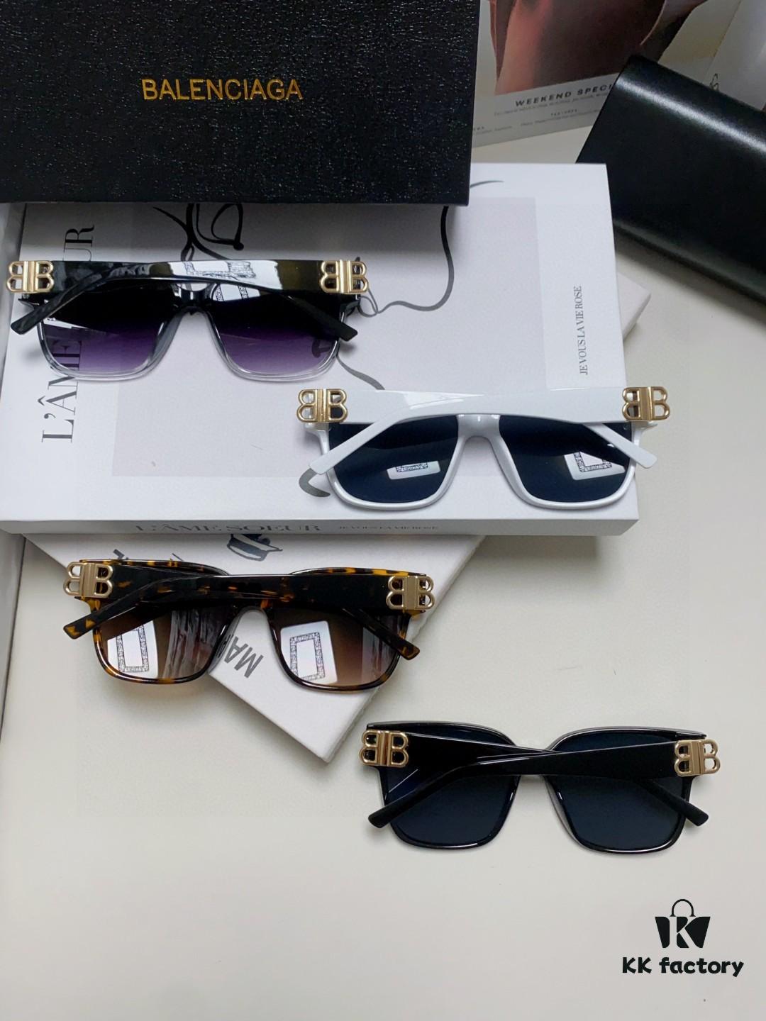 6931ad9eccd8ab3d7afa1d8d Balenciaga Square Retro Sunglasses with Gold BB Logo and Folding Hinge