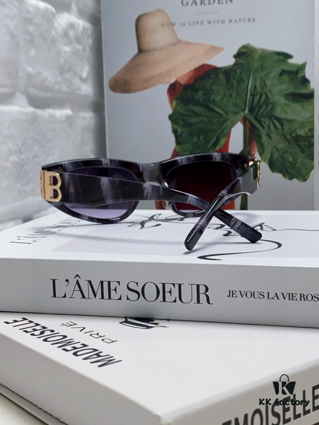 6931ada8ccd8ab3d7afa1e1e Balenciaga Black Sunglasses Double B Streetwear Style Women's Summer Sun Glasses Ins 2025 New Hip-Hop Retro Fashion High-End UV Protection Sunglasses