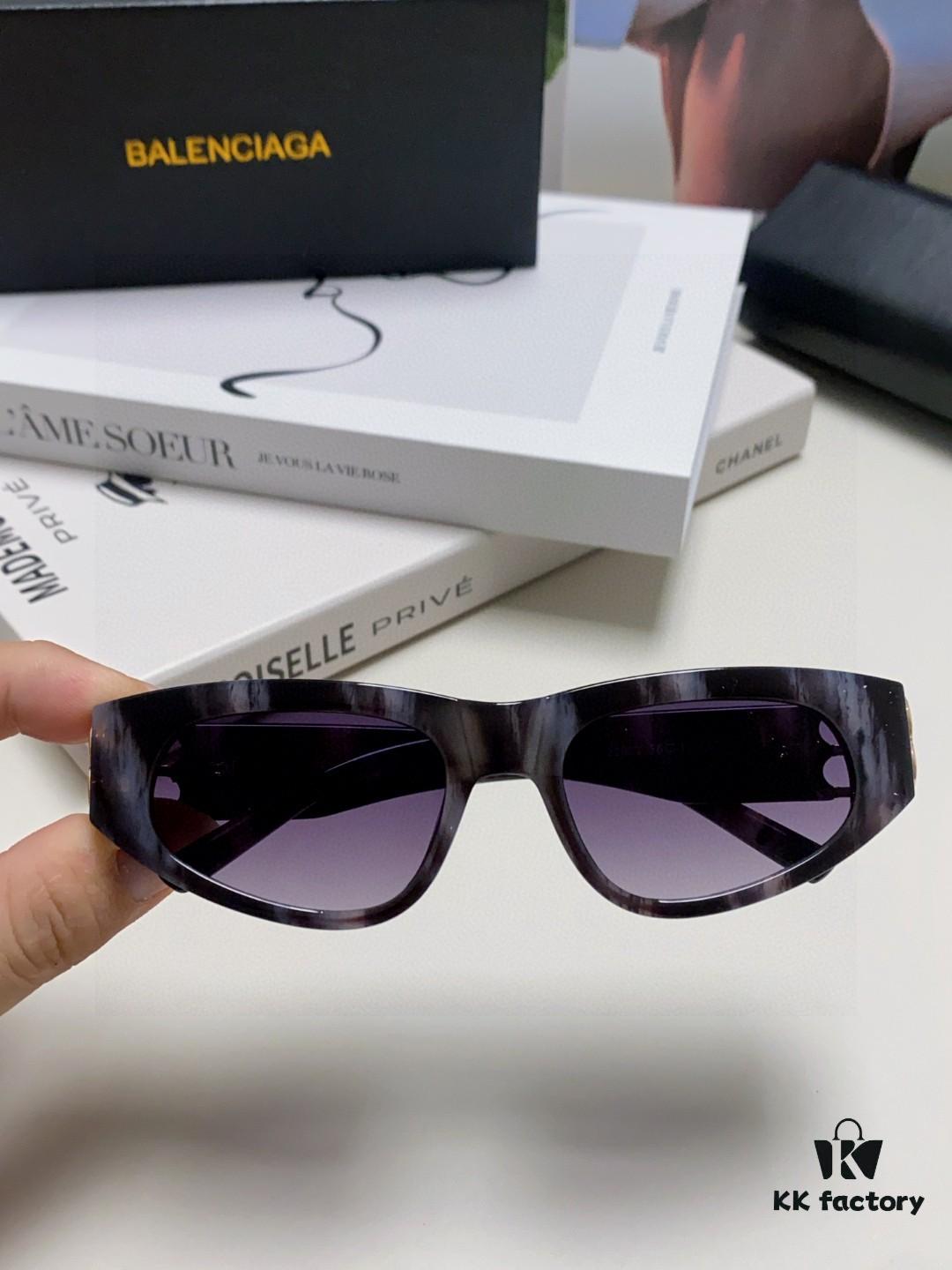 6931ada8ccd8ab3d7afa1e1f Balenciaga Black Sunglasses Double B Streetwear Style Women's Summer Sun Glasses Ins 2025 New Hip-Hop Retro Fashion High-End UV Protection Sunglasses