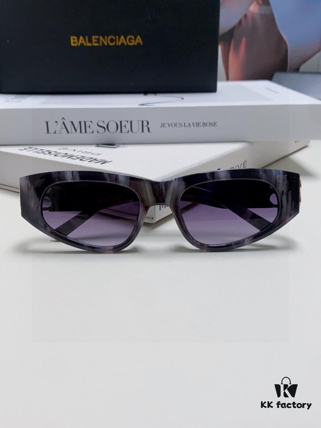 6931ada9ccd8ab3d7afa1e22 Balenciaga Black Sunglasses Double B Streetwear Style Women's Summer Sun Glasses Ins 2025 New Hip-Hop Retro Fashion High-End UV Protection Sunglasses