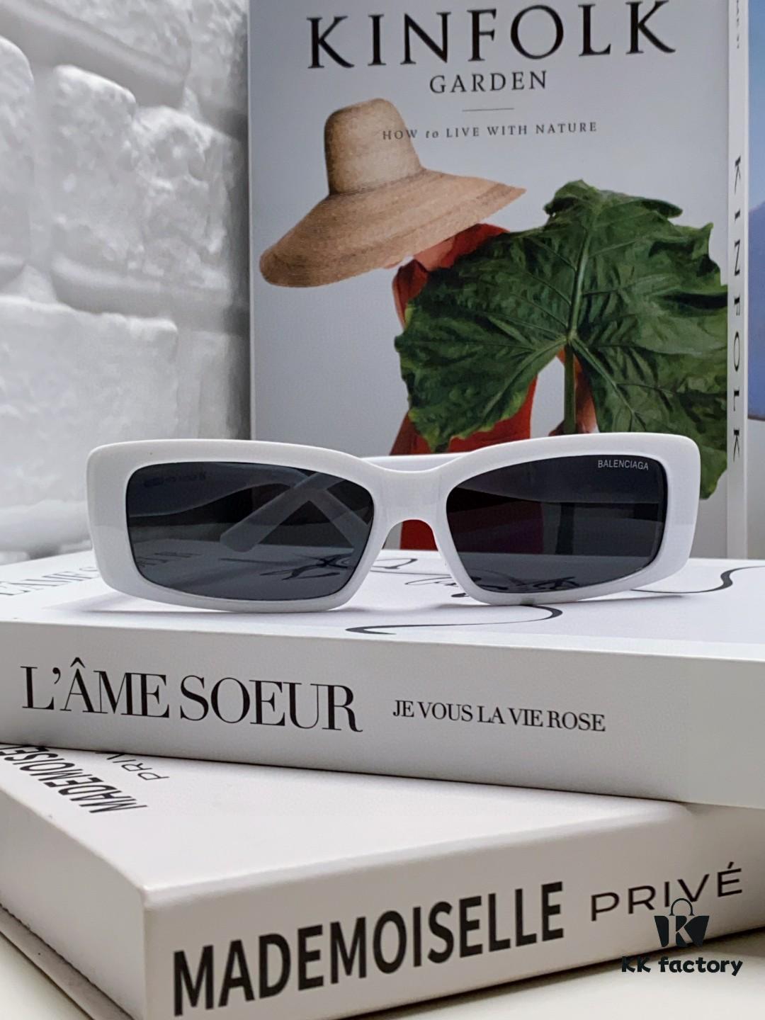 6931ada9ccd8ab3d7afa1e31 Balenciaga 2025 New Arrival European and American Fashion Statement Square Sunglasses, Instagram-Trending Rectangular Sun Glasses with Wide Lettering, Avant-Garde Unisex Eyewear