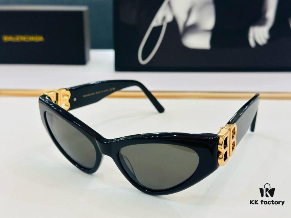 6931adafccd8ab3d7afa1e72 BALENCIAGA Balenciaga BB03130 Size: 54×17-135 Unique Design That Wins You Over at First Sight, Extremely Versatile and Stylish, Premium Quality Sunglasses