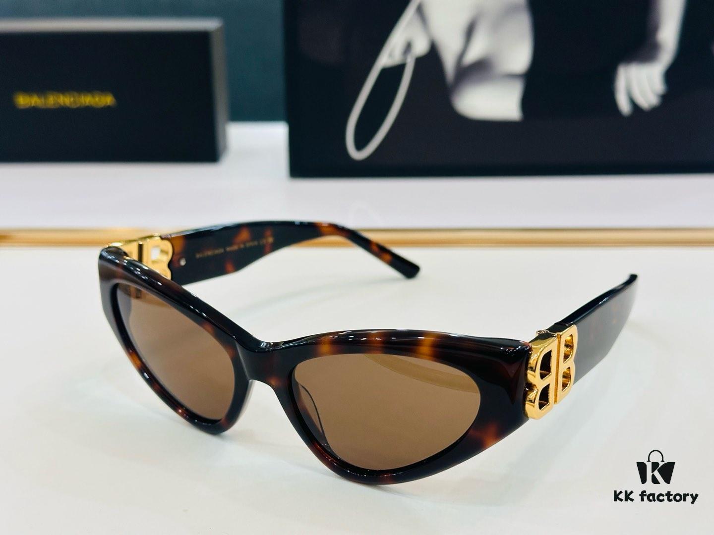 6931adafccd8ab3d7afa1e73 BALENCIAGA Balenciaga BB03130 Size: 54×17-135 Unique Design That Wins You Over at First Sight, Extremely Versatile and Stylish, Premium Quality Sunglasses