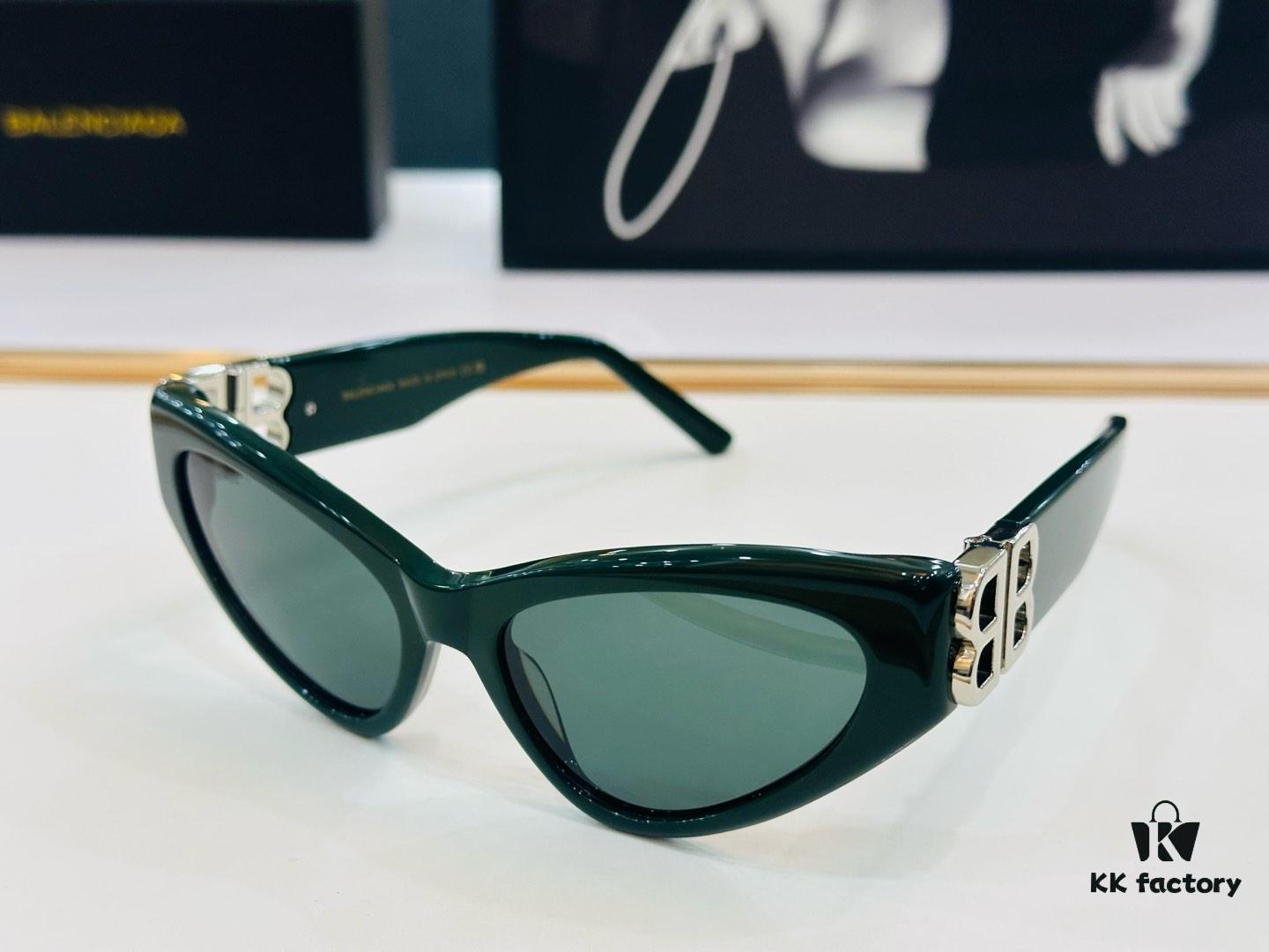 6931adafccd8ab3d7afa1e74 BALENCIAGA Balenciaga BB03130 Size: 54×17-135 Unique Design That Wins You Over at First Sight, Extremely Versatile and Stylish, Premium Quality Sunglasses