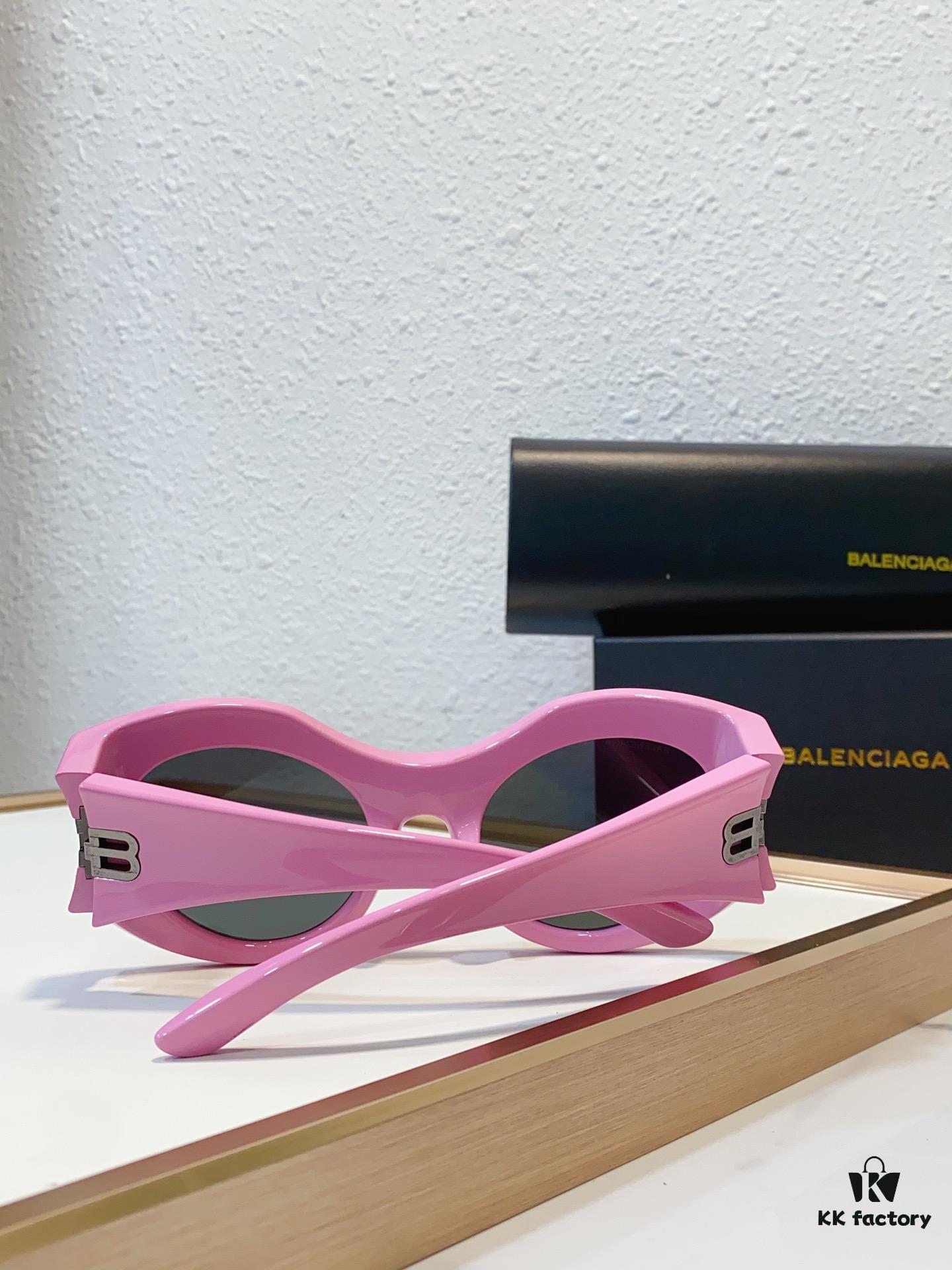 130 BALENCIAGA Balenciaga Model BB0256 Sunglasses