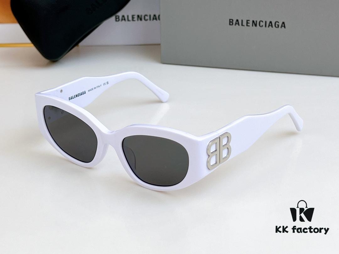 140 BALENCIAGA New Arrival Small Size Sunglasses for Stylish Look