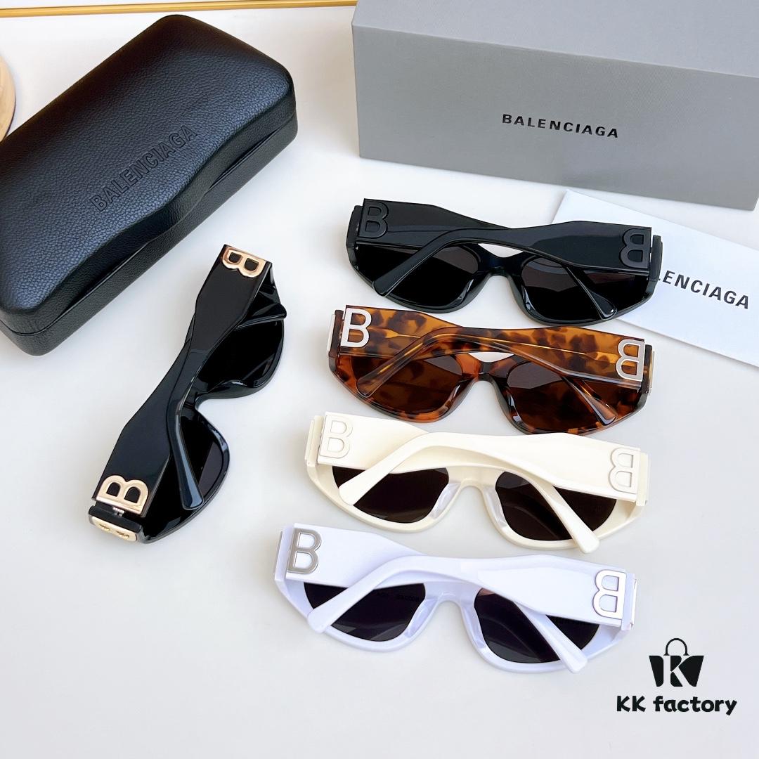 140 BALENCIAGA New Arrival Small Size Sunglasses for Stylish Look