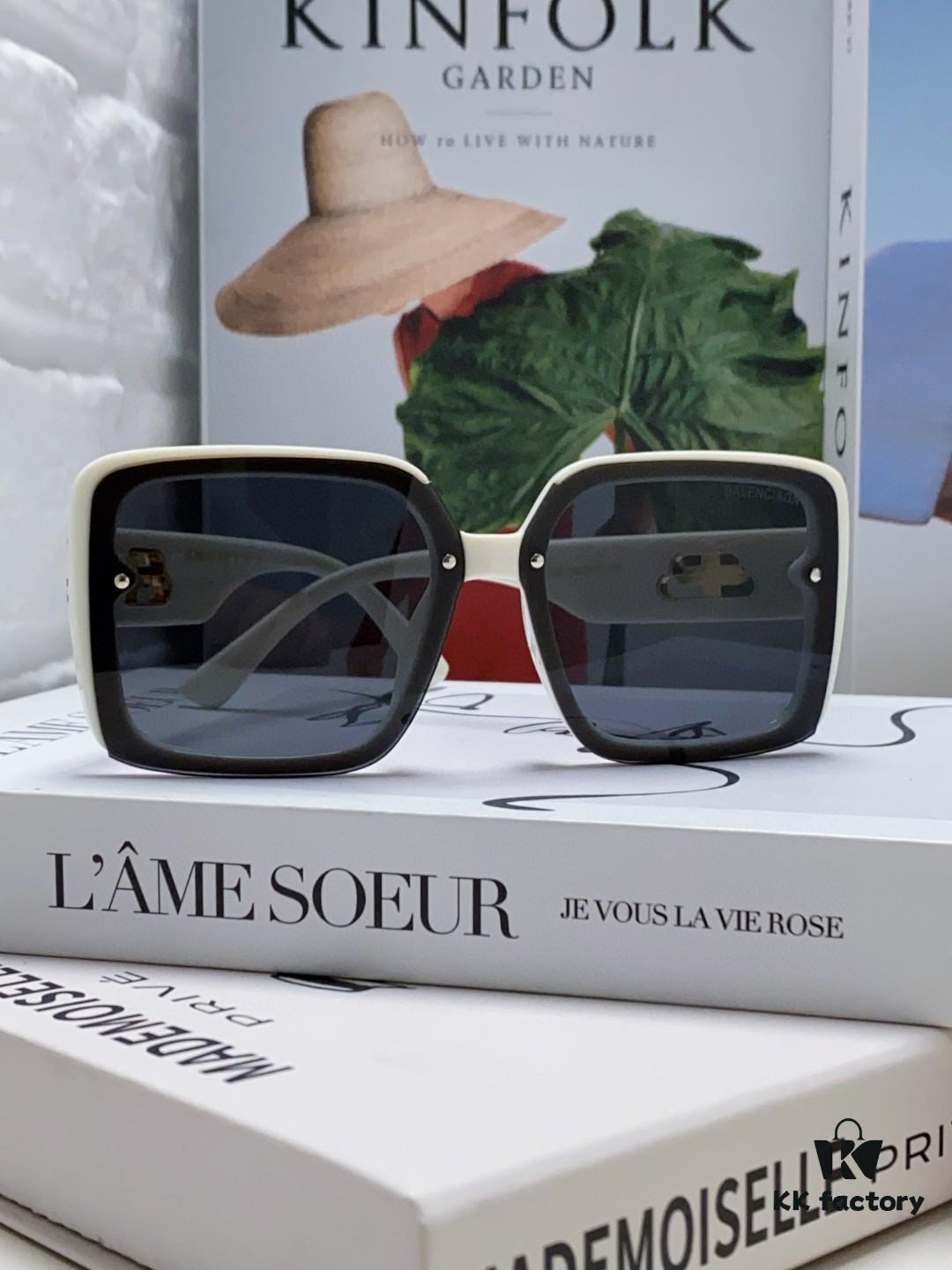6931adbeccd8ab3d7afa1f55 BALENCIAGA Paris Fashion Street Snap Polarized Sunglasses for Women Clover Square Sunglasses Large Frame Slimming UV Protection Trendy Summer Hot Selling Eyewear