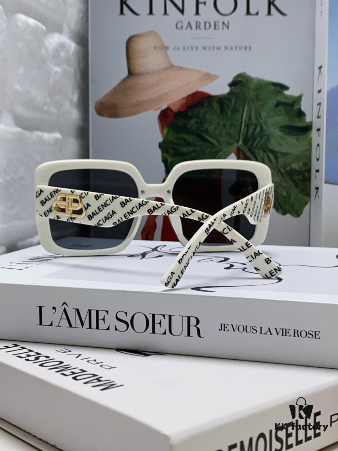 6931adbeccd8ab3d7afa1f56 BALENCIAGA Paris Fashion Street Snap Polarized Sunglasses for Women Clover Square Sunglasses Large Frame Slimming UV Protection Trendy Summer Hot Selling Eyewear