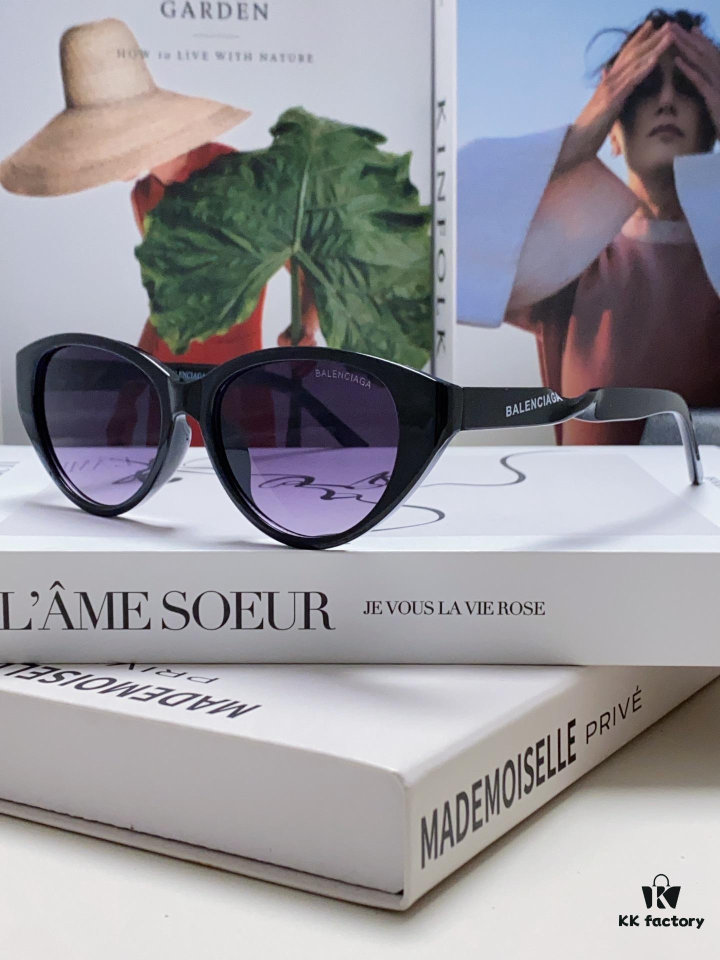 BALENCIAGA Balenciaga Latest Unique Frame Design Instantly Adorable Minimalist Small Frame High-Quality Eyewear Sunglasses