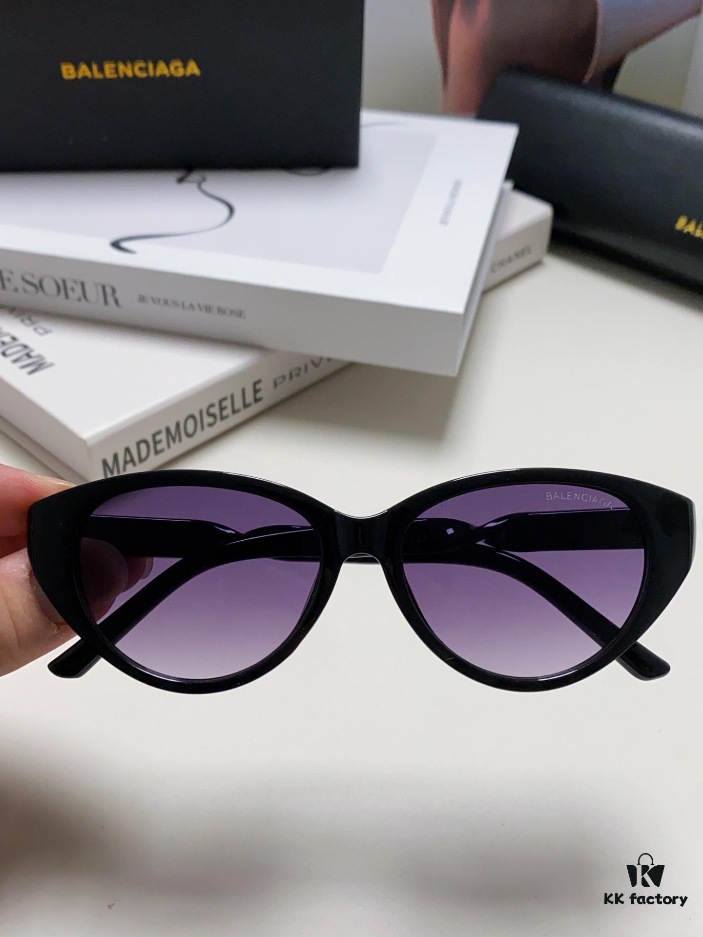 BALENCIAGA Balenciaga Latest Unique Frame Design Instantly Adorable Minimalist Small Frame High-Quality Eyewear Sunglasses