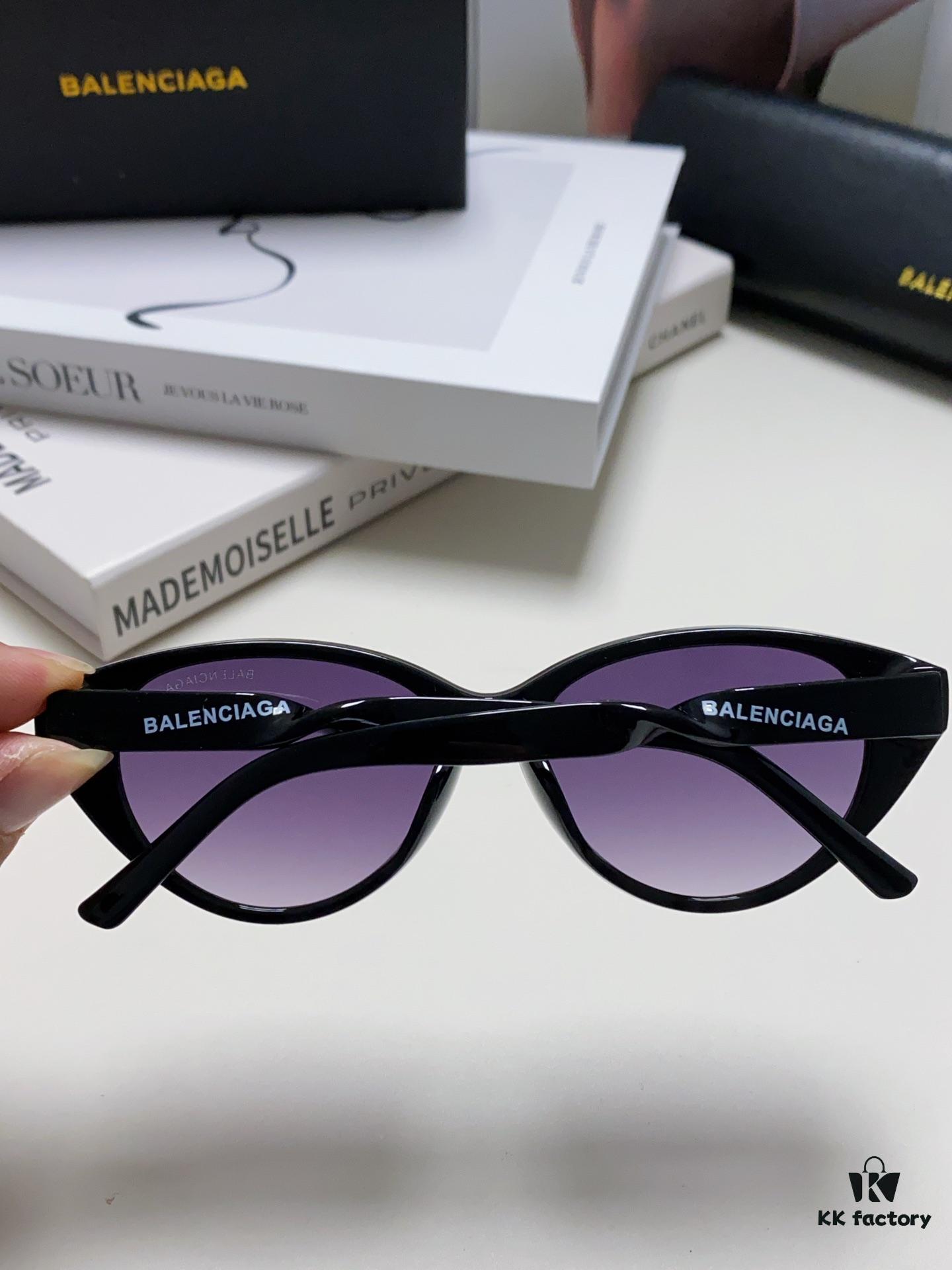 BALENCIAGA Balenciaga Latest Unique Frame Design Instantly Adorable Minimalist Small Frame High-Quality Eyewear Sunglasses