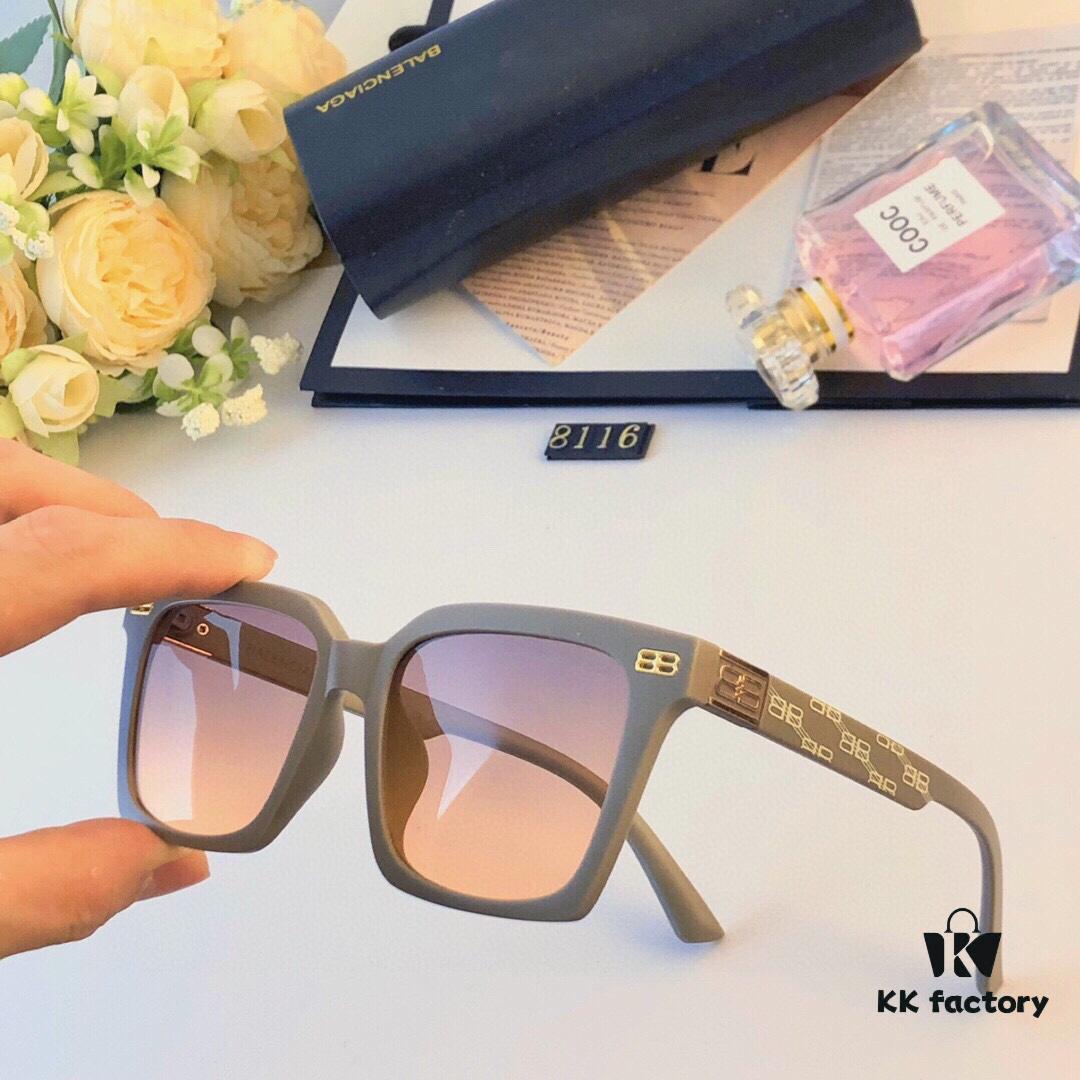 6931adc6ccd8ab3d7afa1fbd Balenciaga Retro Square Sunglasses for Women, 2024 New Ins-Style Fashionable Sun Protection Glasses, Flattering Round-Face Slimming Design