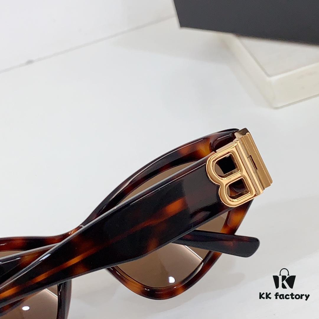 140 BALENCIAGA BB0313 Sunglasses