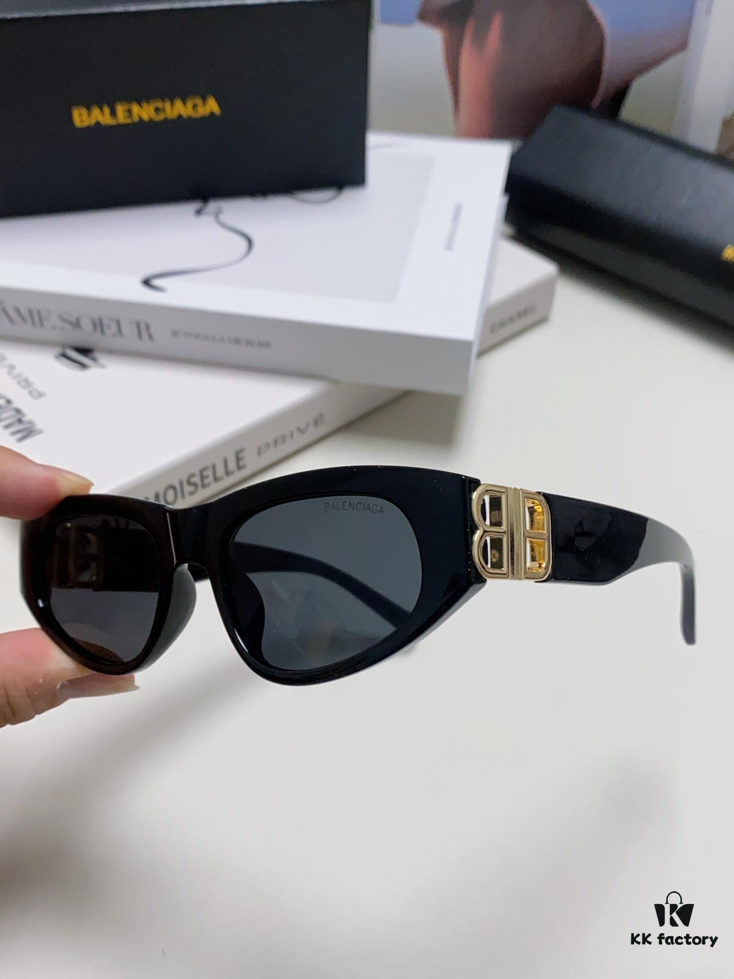 6931adc8ccd8ab3d7afa1fdb Balenciaga Black Sunglasses Double B Streetwear Style Women's Summer Sun Glasses Ins 2024 New Arrival Hip-Hop Retro Fashion High-End UV Protection Eyewear